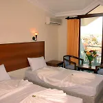 Palmiye Garden 3* Side